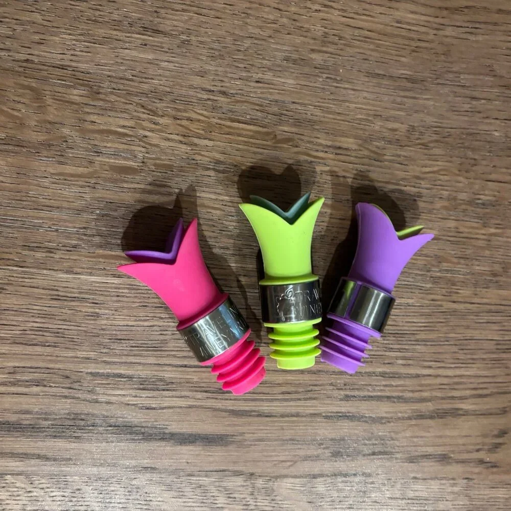 Traveling Vineyard‎ Tulip Wine Pourers Stoppers Set of 3
